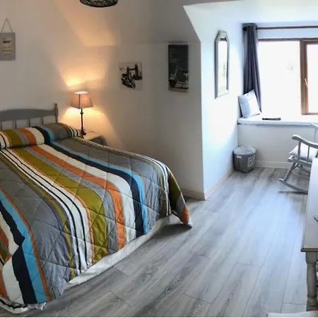 Keadyville House Self-catering Holiday home *