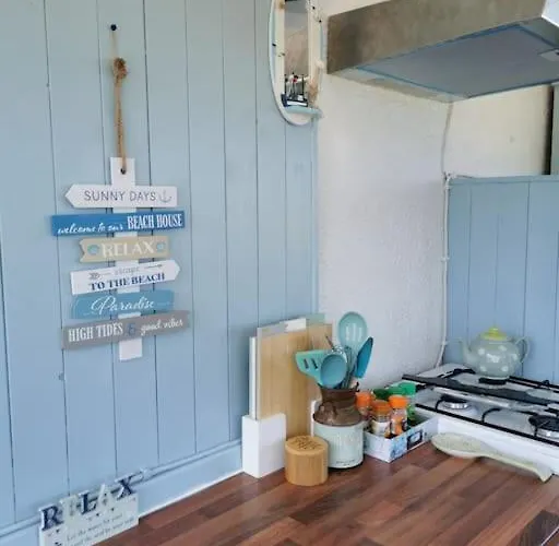 Keadyville House Self-catering *